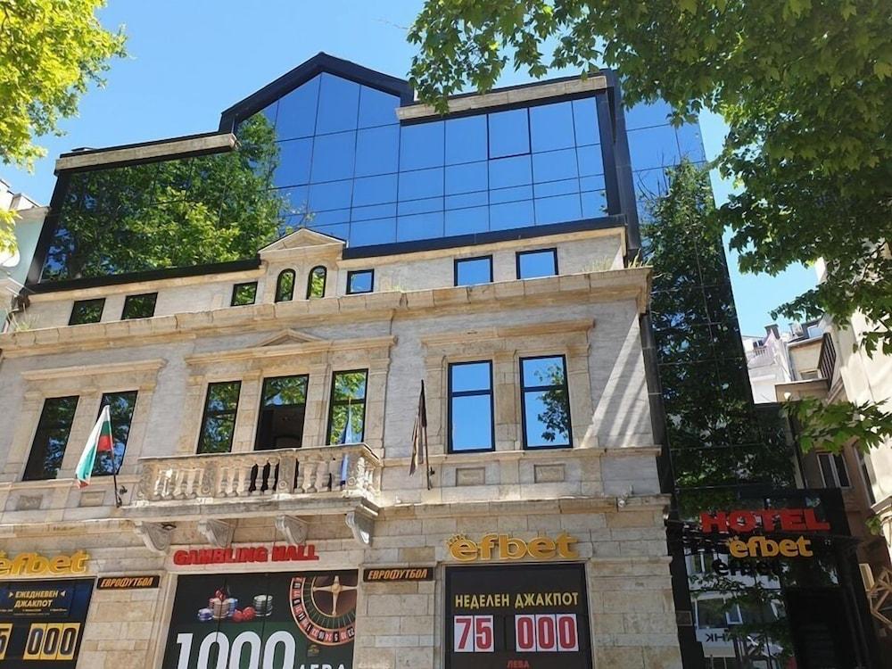 Hotel Efbet 4*